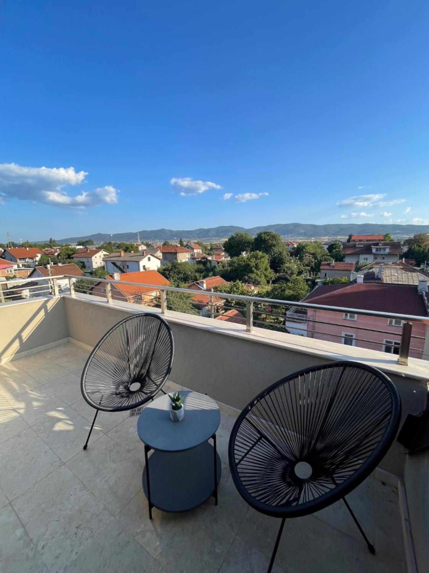 Хотел Bliss Kazichene Exteriör bild